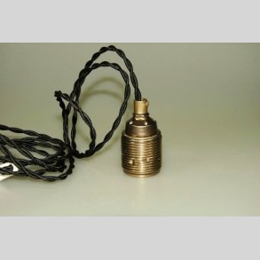 Stofledning med metalfatning