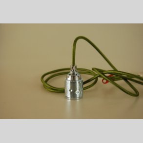 Stofledning med metalfatning