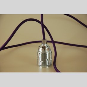 Stofledning med metalfatning